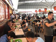 大堂-大唐腾记腊汁肉夹馍(西安北站店)