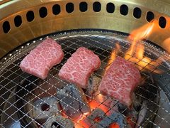 -山川小町·极番烧肉(新地假日广场店)