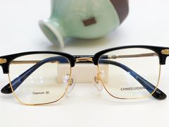 -潘多拉眼镜·蔡司依视路明月(潘家园店)