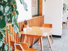 等位区-食膳公园包子铺(烈士公园店)