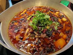 -川流不息·地道川菜·小龙虾(新松江路店)