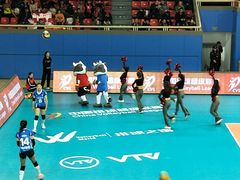 -卢湾体育场-停车场