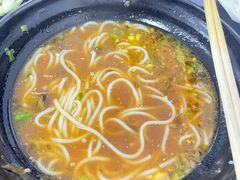 -花溪巷牛肉粉(泉城路店)