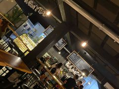 -Cha Café and Bistro