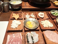 -银米·云南传统过桥米线(双廊黑金冠店)