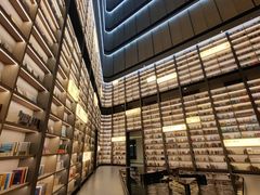 -上海虹桥中心爱琴海亚朵S酒店