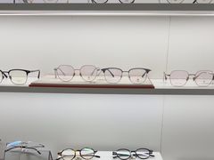 -一人多镜蔡司·依视路眼镜店(琉璃店)