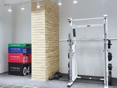 -汗水空间私教健身连锁(SM广场店)