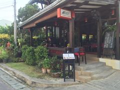 -Dash Teak House