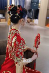 -艾米丽婚纱礼服