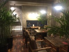 -HIGH FIVE哈福手工汉堡(桂林路店)