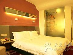 -莫泰酒店(厦门万象城火车站地铁站店)