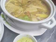 -蔼若春.传承三十年云南菜(金碧公园店)