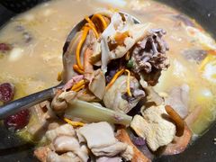 土鸡菌汤锅-芸山季·云南野生菌火锅(宝能环球汇店)