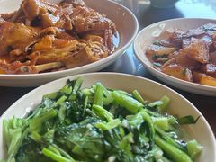-芦茨金富饭庄·25年老字号·专做稻草鸡