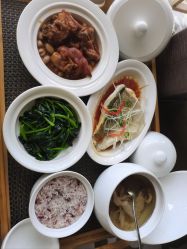-臻康乃馨月子中心(集美店)