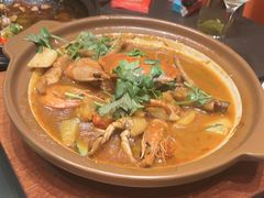 -新天明砂锅鱼头煲