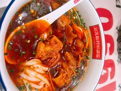 红烧猪脚粉-公交新村粉店(赤岗冲店)