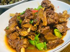红烧老鹅-鼎鲜·蟹农渔水·阳澄湖大闸蟹·农家乐(美人腿店)