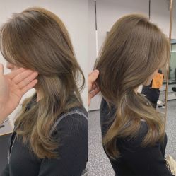 -MODEL'S HAIR