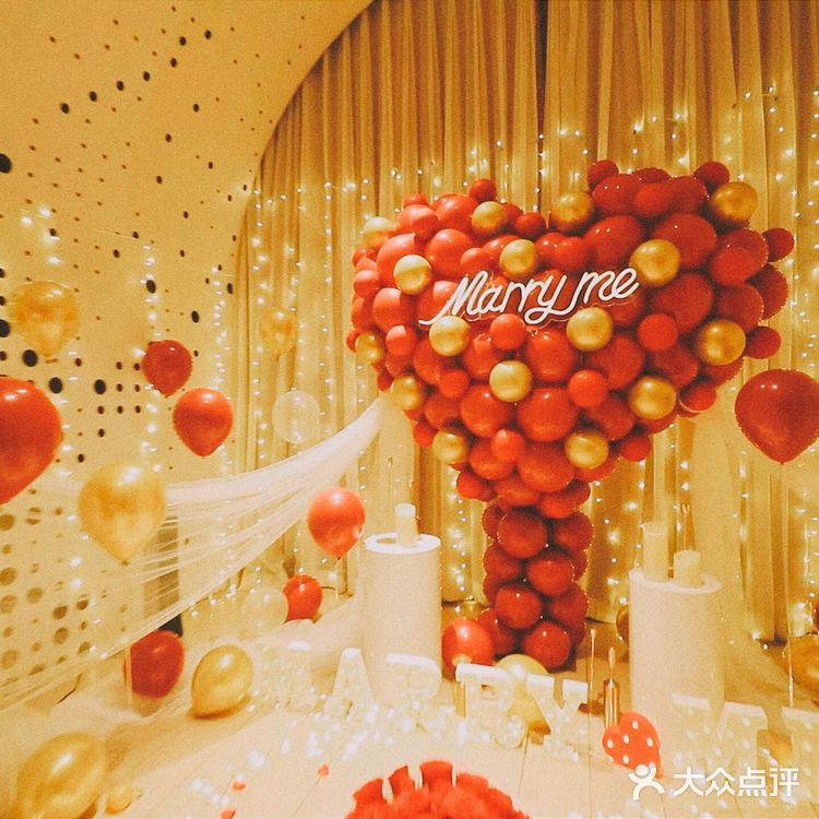 求婚策划 | 浪漫满屋求婚晚宴布置