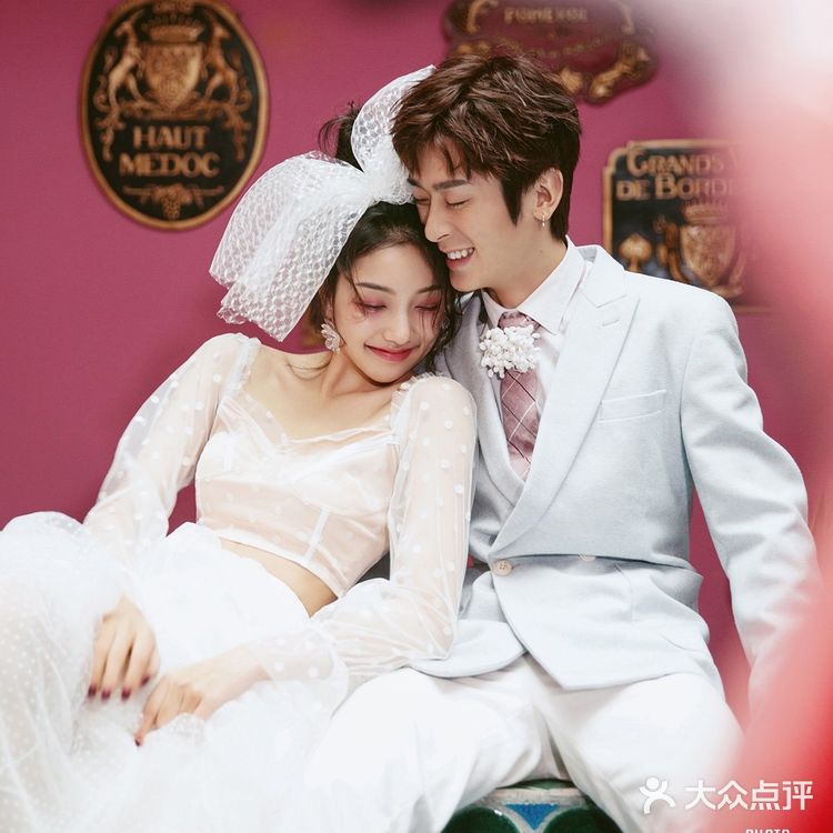 秀一波本小仙女的婚纱照！