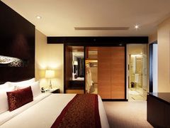 -青岛海尔洲际酒店