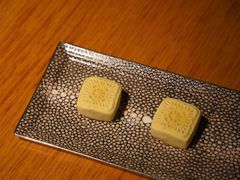 紫薯流沙糕-新荣记(西溪湿地店)