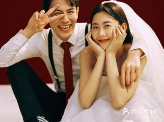 太赞了,每一张都可以拿来做壁纸的婚纱照