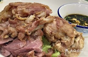 Nanjing Roasted Pork Trotter