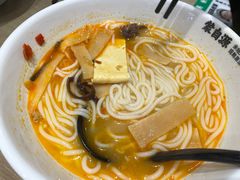 -蒙自源米线大王(花园城商场店)