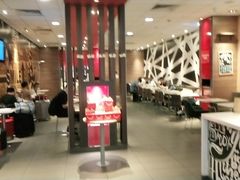 -麦当劳(汉口火车站候车室店)