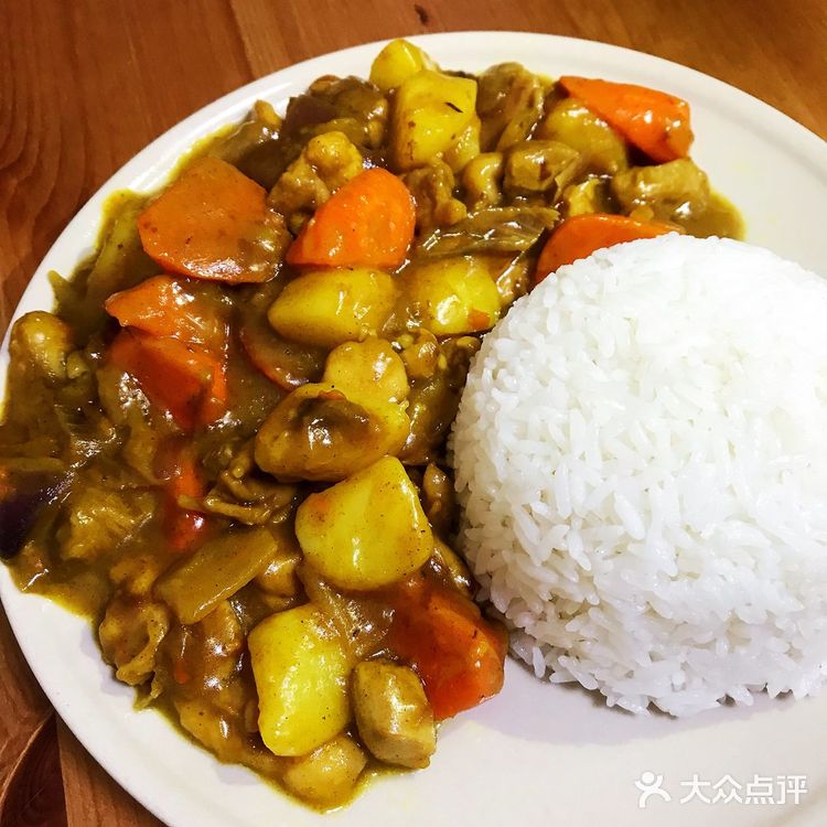 简单美味满足一大锅の咖喱鸡腿饭