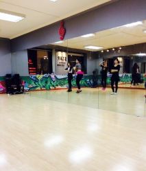 -STAR舞蹈工作室