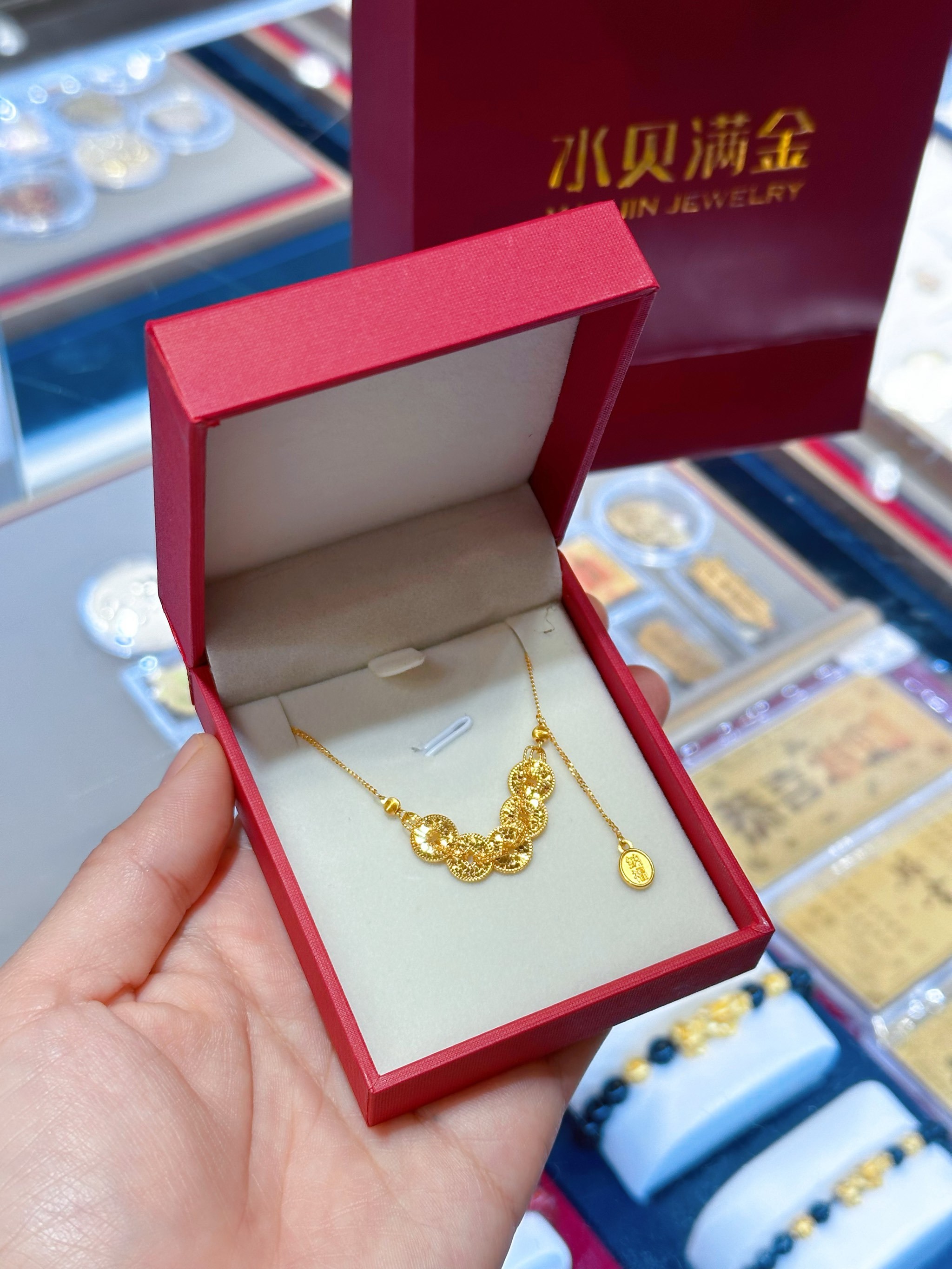 惊‼️连手机贴都可以是黄金的⁉️