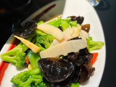 清炒什锦蔬菜-麻六记(凤凰汇店)