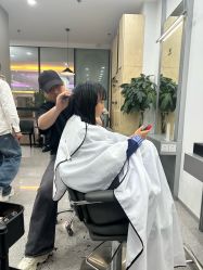 -韩国丽安形象设计
