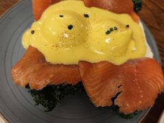 烟熏三文鱼班尼迪蛋-Money Shops(愚园路店)