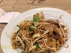 干炒牛河-茶港·点心·啫啫煲(范湖万达广场店)