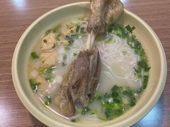 -熊大师牛羊粉(红谷凯旋店)