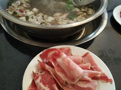 -周老三跷脚牛肉·全牛火锅(非遗传承店)