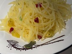 -江渔儿酸菜鱼(万科东荟城店)