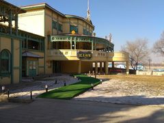 -铁路江上俱乐部