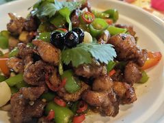 樟木子炒鸡-品味泸沽湖•民族特色菜(大落水店)