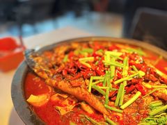 清江鱼-鸣记脆皮烤鱼·海鲜烤鱼(三八广场店)