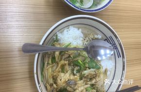 Shredded Chicken with Beef Meatball Soup