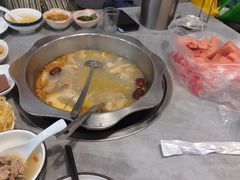 -光头药膳鸡(莱茵小镇店)