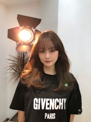 -BULB STUDIO 巴柏明星发型工作室