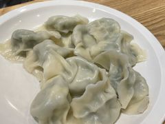韭菜鸡蛋三鲜饺子-金海湾海鲜总店