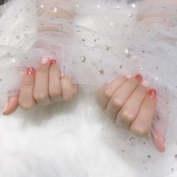 -吉吉靓甲美睫